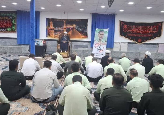 ایستادگی سبب محبوبیت «رهبر شهید» در میان ملت‌ها است