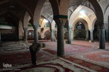 تأملی در انتقال مناسک دینی از مساجد به حسینیهها و سالنهای اجتماعات تأملی در انتقال مناسک دینی از مساجد به حسینیهها و سالنهای اجتماعات