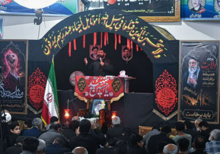 خیمه سوگواری رهبر شهید انقلاب در محله ولاغوز کردکوی برپا شد خیمه سوگواری رهبر شهید انقلاب در محله ولاغوز کردکوی برپا شد