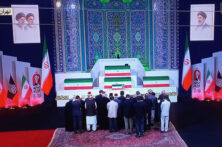 ادای احترام شخصیتهای سیاسی و فرهنگی برخی کشورها به پیکر مطهر رهبر شهید انقلاب ادای احترام شخصیتهای سیاسی و فرهنگی برخی کشورها به پیکر مطهر رهبر شهید انقلاب