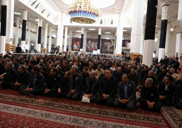 سرمایه‌های زنده ایران؛ تجدید میثاق فرهنگیان و دانش‌آموزان فارس با رهبر شهید