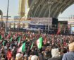 «باید برخاست»؛ عهدی میان اشک‌ها و مشت‌های گره‌کرده عزاداران رهبر شهید