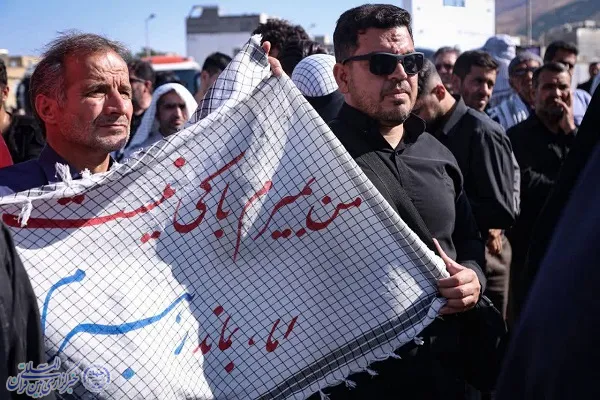 آیین بدرقه کاروان اعزامی به مراسم تشییع رهبر شهید