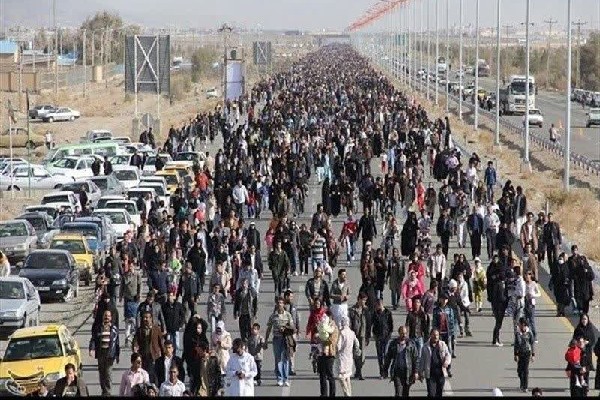 اعزام ۵۲ اتوبوس شهرداری خرم‌آباد به مرز مهران برای اربعین