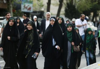 بازخوانی نسبت کرامت انسانی، حیا و مسئولیت مشترک در عرصه عمومی بازخوانی نسبت کرامت انسانی، حیا و مسئولیت مشترک در عرصه عمومی