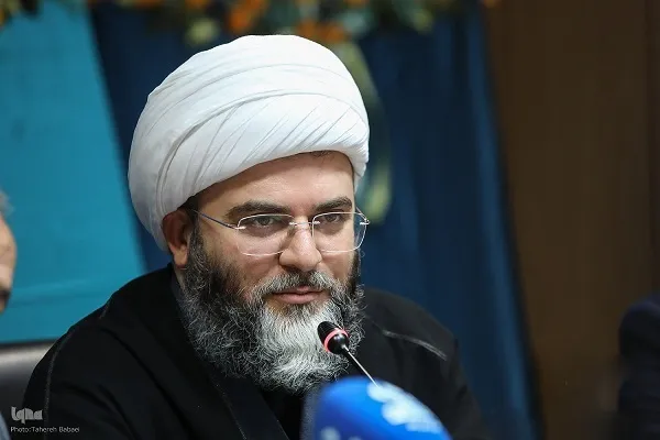 «زندگی با آیه‌ها» گامی برای جاری‌سازی مفاهیم قرآنی در زندگی مردم