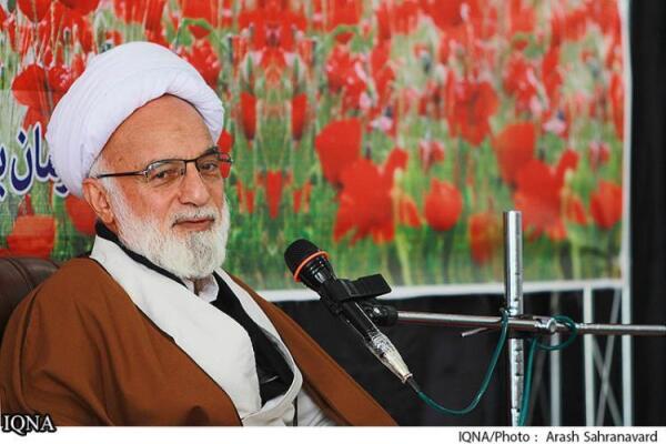 جهاد دانشگاهی در حل مسائل کشور نقش یک نهاد پیشرو را ایفا کند