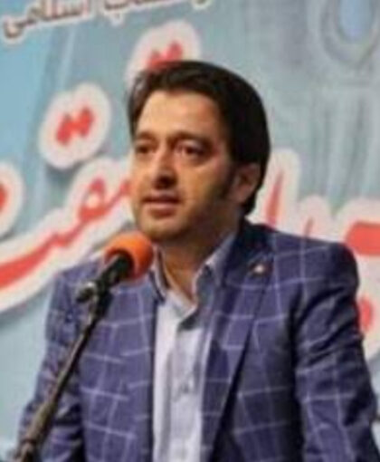 اشراف ادبی رهبر شهید انقلاب همه شاعران را شگفت‌زده کرد