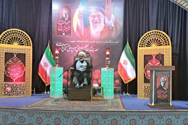 تبیین زهد عملی و الگوی مدیریتی «رهبر شهید» در مراسم وداع در کرمان