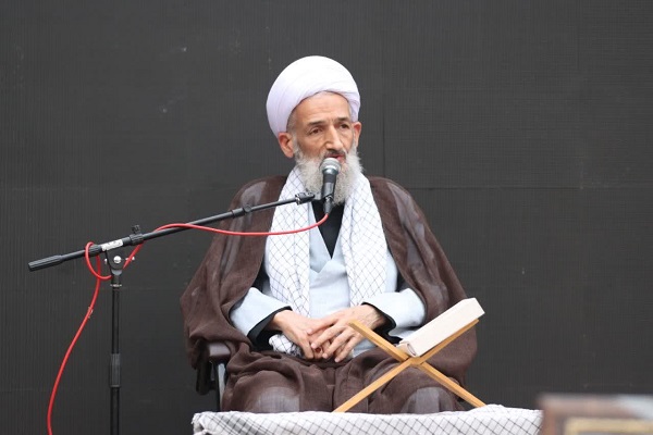 تربیت غربی خطرناکترین فسادِ امروز است تربیت غربی خطرناکترین فسادِ امروز است