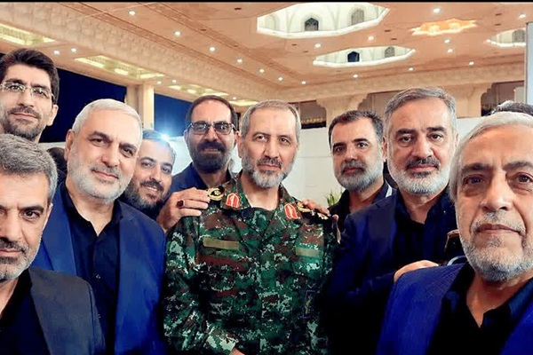 قاب ماندگار جامعه قرآنی با فرمانده محبوب نیروی هوافضای سپاه