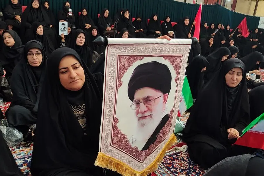 سوگواره «به رسم زینب(س)» در ملایر برگزار شد