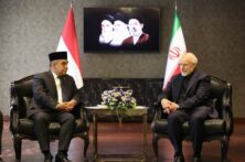 کسانی می‌توانند با آمریکا مذاکره کنند که آماده جنگ باشند