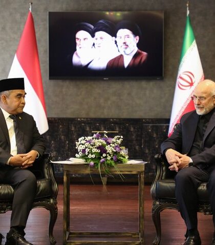 کسانی می‌توانند با آمریکا مذاکره کنند که آماده جنگ باشند