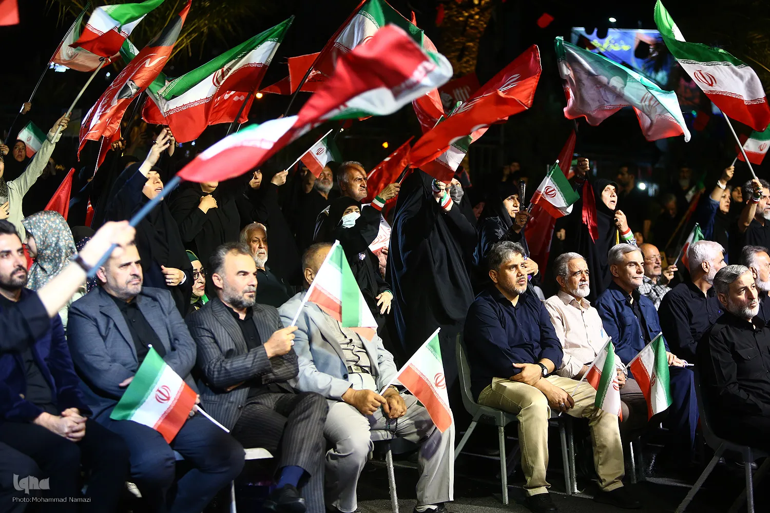 محفل انس با قرآن به منظور بزرگداشت رهبر شهید