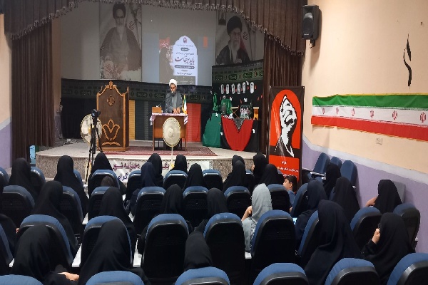 همایش «نقش بانوان در احیای شعار باید برخاست» برگزار شد