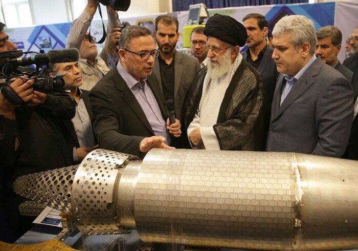 نقشه راه پیشرفت در کالبد دانشگاه؛ واکاوی ابعاد «جهاد علمی» در اندیشه‌های رهبر شهید