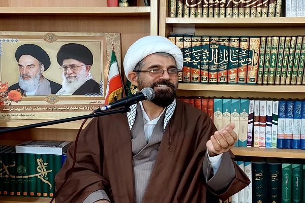 زنان قرآنی زمینه‌ساز تربیت نسل عزتمند و ولایت‌مدار هستند