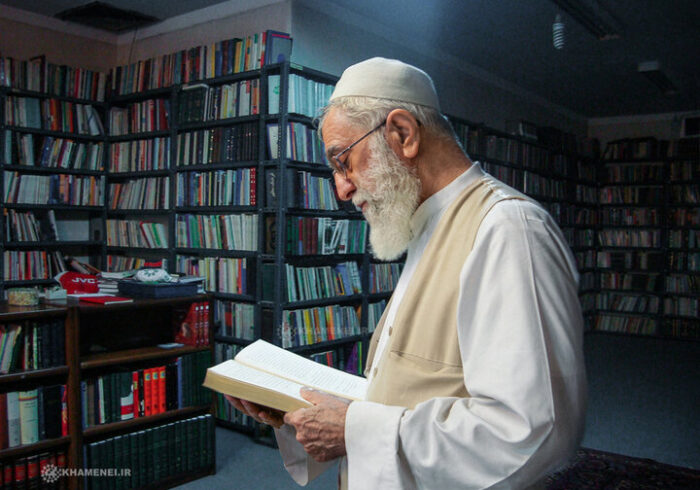 «قرآن» محور اصلی منظومه فکری و فرهنگی رهبر شهید بود