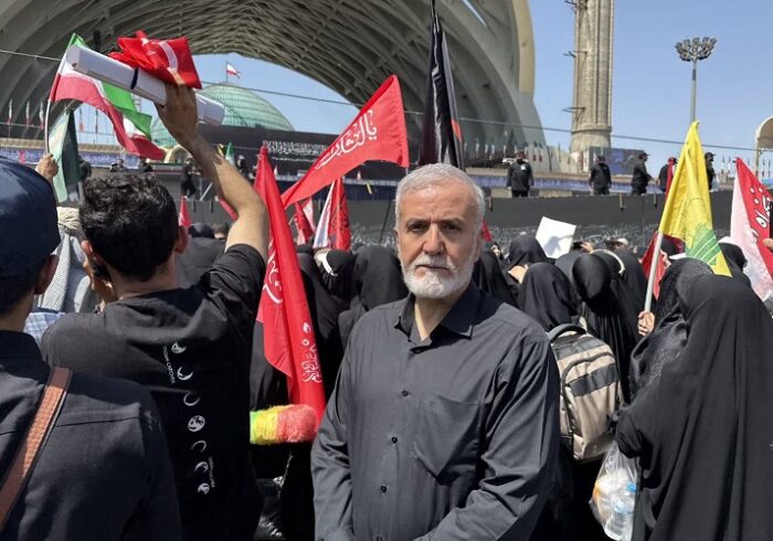 فضای مصلای تهران تجلی شور و وفاداری امت به امام شهید و ولی‌زمان است