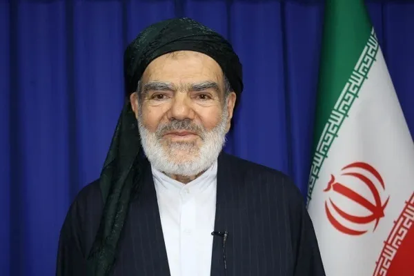 «آزادگان» سند زنده عزت و مقاومت ملت ایران هستند