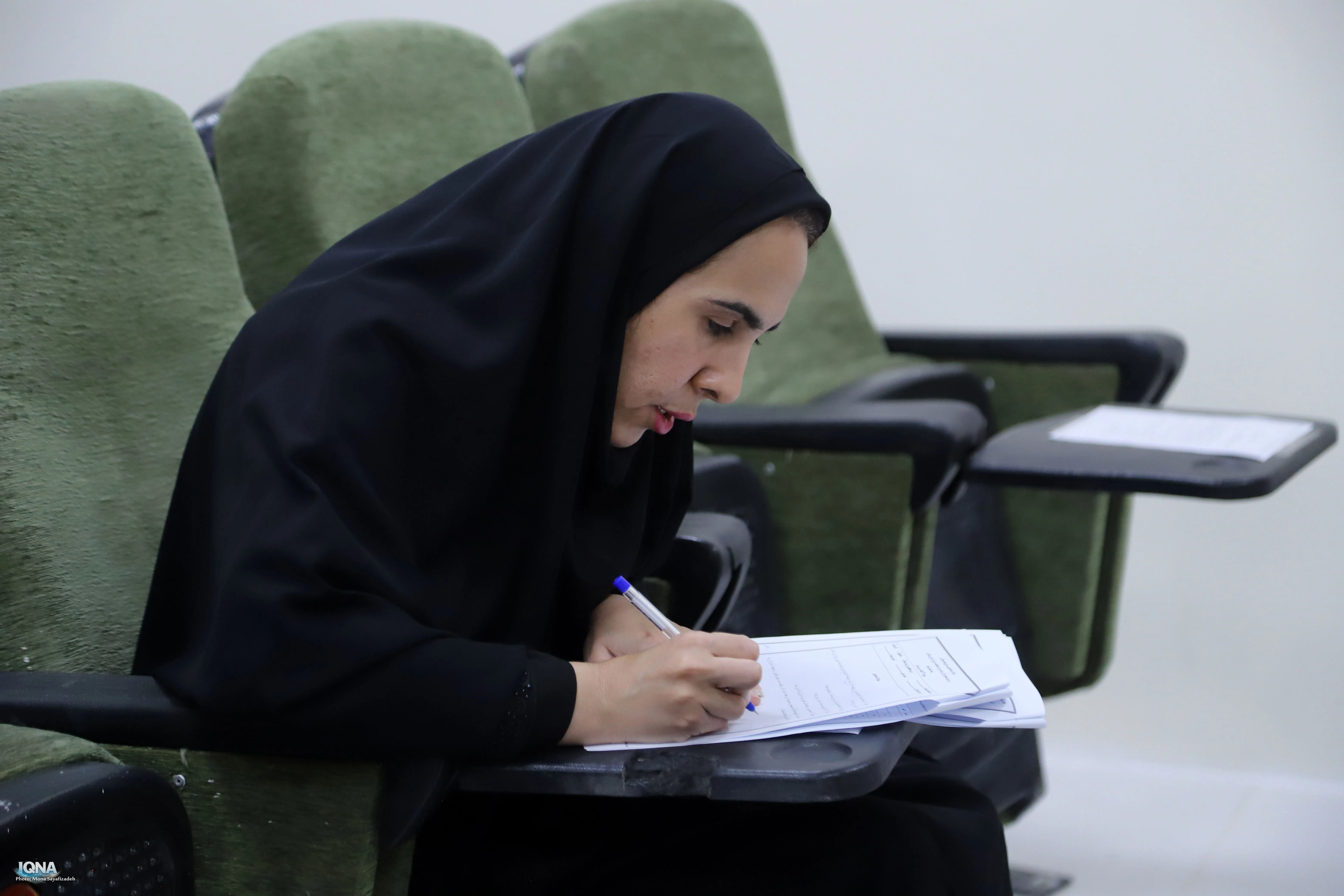 آزمون سراسری معارفی جشنواره قرآن در دانشگاه علوم پزشکی اهواز