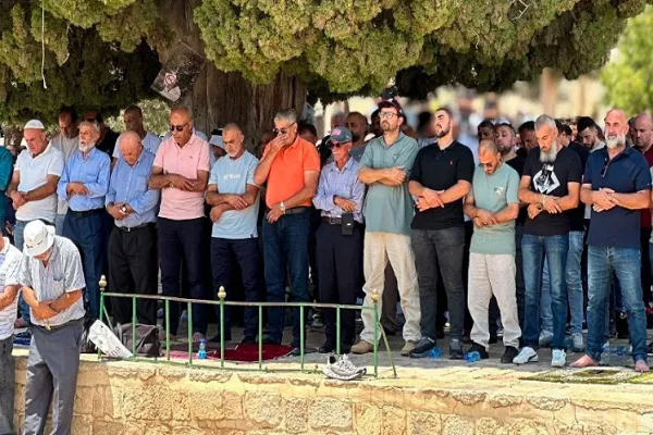 اقامه نماز جمعه ۷۰ هزار فلسطینی در مسجدالاقصی