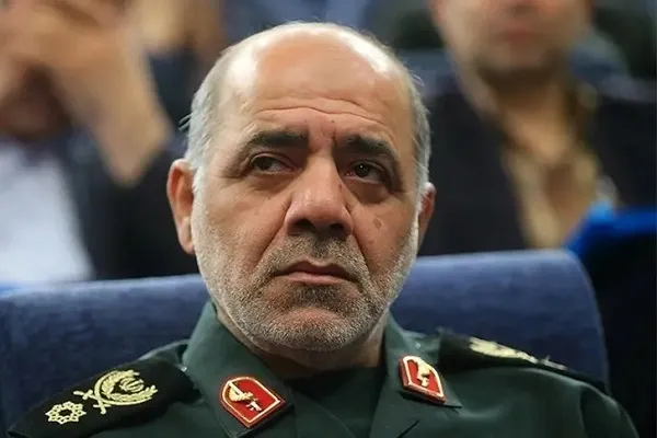 هشدار رئیس ستاد کل نیروهای مسلح درباره کمک به ارتش متجاوز آمریکا هشدار رئیس ستاد کل نیروهای مسلح درباره کمک به ارتش متجاوز آمریکا