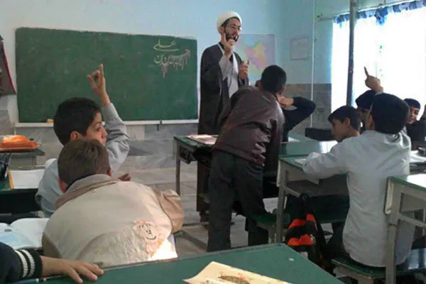 مشارکت 500 روحانی در اجرای طرح «امین» مدارس همدان