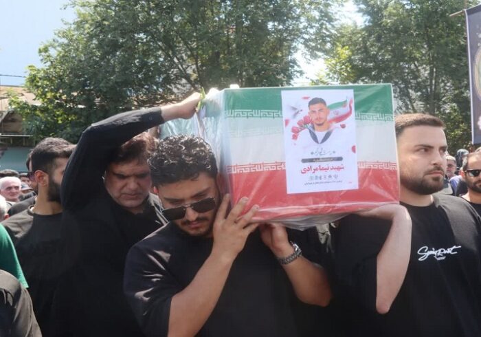 پیکر شهید دریانورد «نیما مرادی» در بندرانزلی آرام گرفت پیکر شهید دریانورد «نیما مرادی» در بندرانزلی آرام گرفت