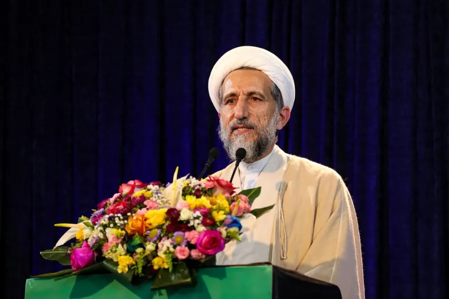 مقاومت ملت ایران پیام انقلاب اسلامی را به جهان صادر کرد