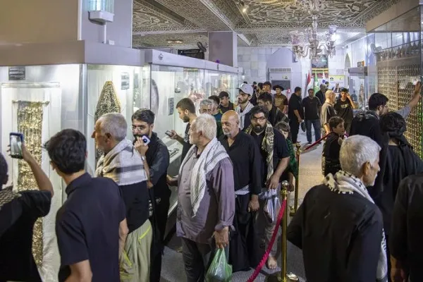 استقبال زائران اربعین از موزه «الکفیل» کربلا