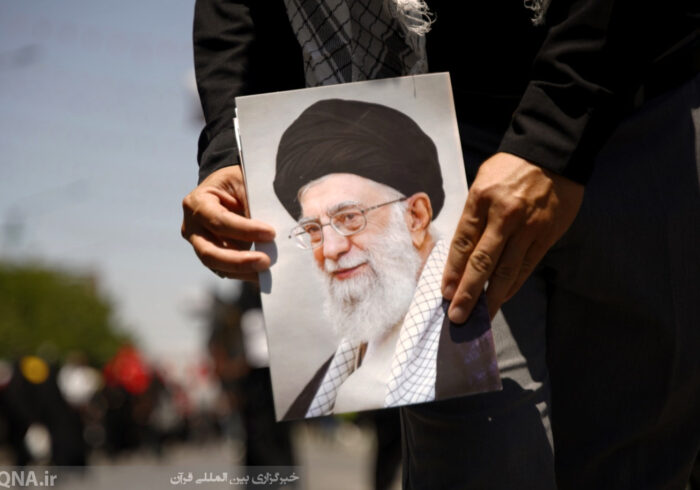 ختم قرآن کریم؛ هدیه زائران رضوی به روح سیدالشهدای انقلاب اسلامی