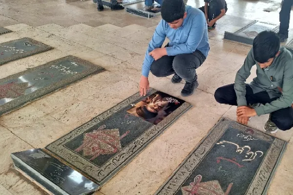 میثاق قرآن‌آموزان ثقلین یزد با شهدا