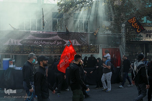 جاماندگان اربعین با شعار «یالثارات الحسین» به پا خاستند