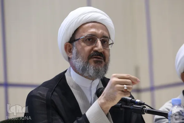 خیرخواهی و مواسات؛ دو اصل مهم در سیره رهبر شهید