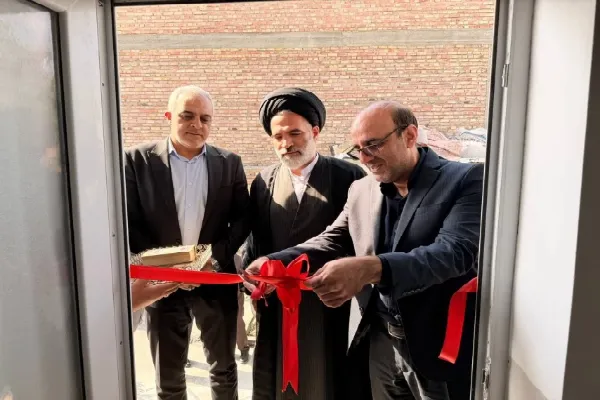 افتتاح ۱۰ واحد مسکن روستایی مددجویی و ۲۶ نیروگاه خورشیدی در سلماس