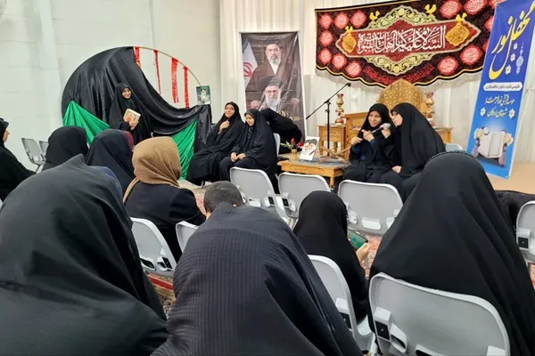 محفل قرآنی بانوان در مؤسسه نورالزهرا(س) اردکان برگزار شد