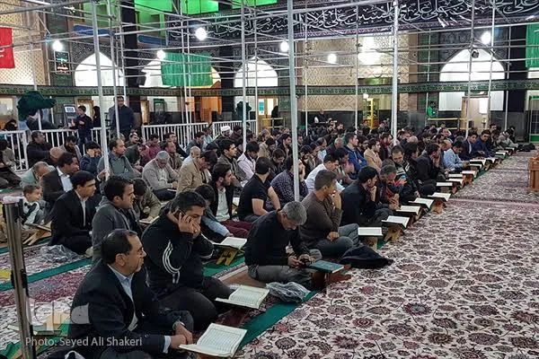 محفل قرآنی آموزش تخصصی تجوید-صوت و لحن قرآن کریم در مشهد برگزار می‌شود