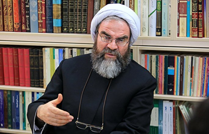 قیام امام حسین(ع)؛ تجلی‌گاه وحدت عقل و عشق