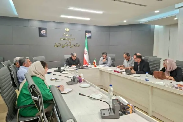 نخستین نشست خیرین حوزه کتاب و کتابخوانی در سنندج برگزار شد