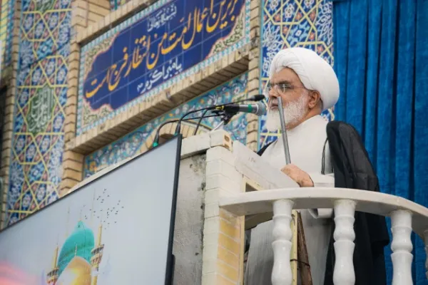 حفظ هویت ملی و دینی تضمین‌کننده سعادت ملت ایران است
