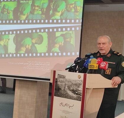 زنده نگه داشتن ارزشهای انسانی و اخلاقی ملت ایران را مقاوم کرده است زنده نگه داشتن ارزشهای انسانی و اخلاقی ملت ایران را مقاوم کرده است