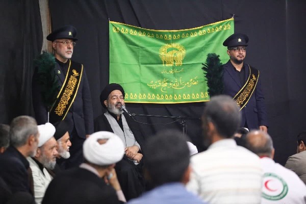 اربعین فرصت پاک‌سازی دل‌ها و ترویج فرهنگ نیابت است