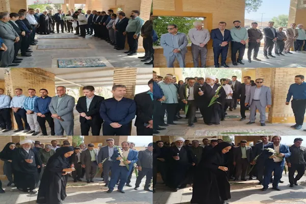 غبارروبی و عطرافشانی گلزار شهدای دره‌شهر