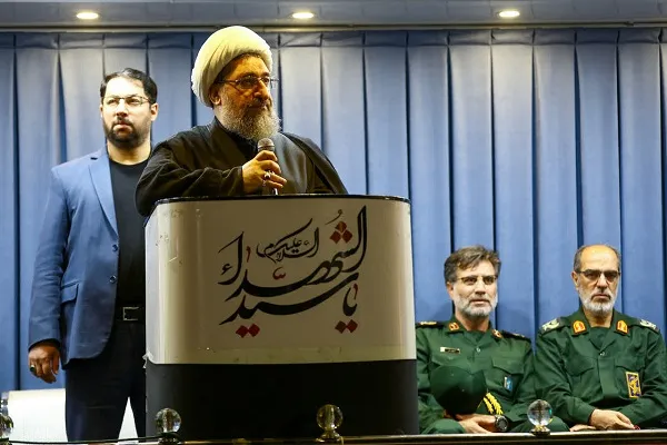 ملت ایران در دفاع از دین، انقلاب و استقلال کشور خستگی‌ناپذیر است