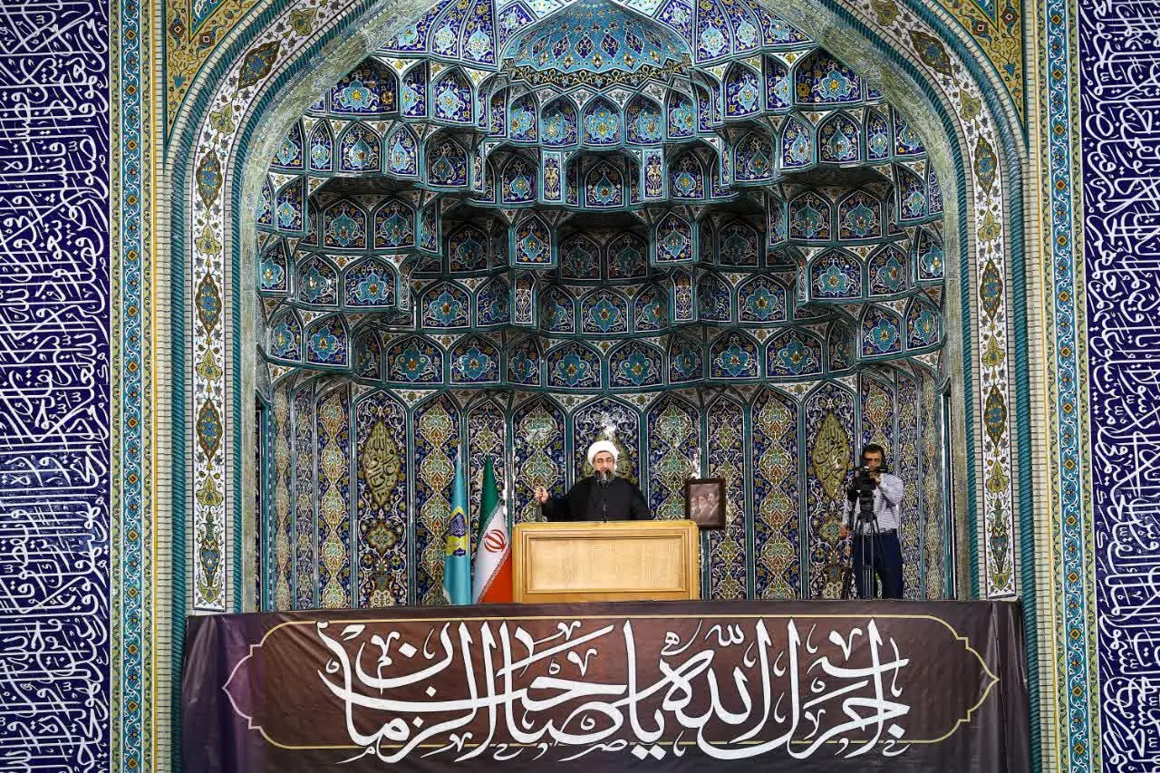 عکس | اقامه نماز جمعه تبریز