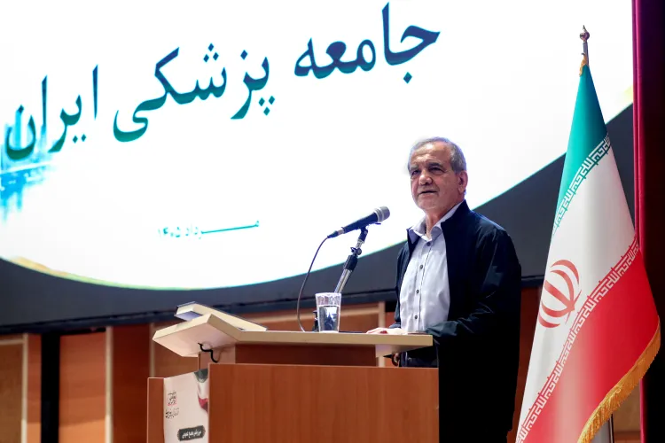 امروز که در قدرت و عزت هستیم باید جنگ را پایان دهیم