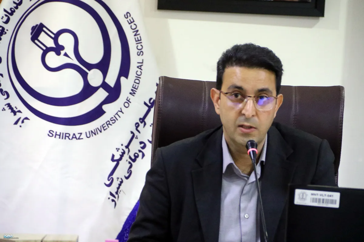 نشست هم اندیشی رییس دانشگاه علوم پزشکی شیراز با اصحاب رسانه