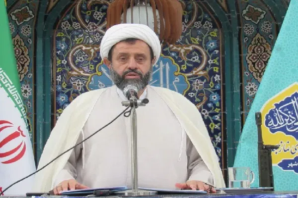 منتظر واقعی ولی‌عصر(عج) در مسیر خودسازی و جامعه‌سازی گام برمی‌دارد